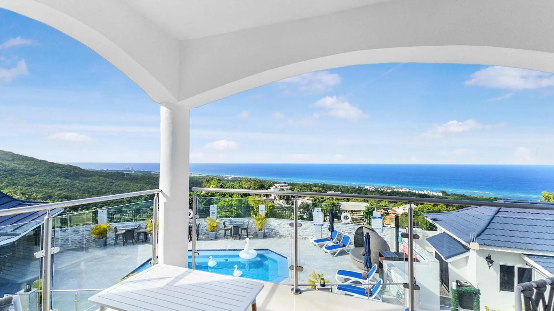 Hospitality Expert Bts 10Br Pool Beach مونتيغو باي 0*,  جامايكا